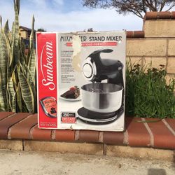 NEW Sunbeam Mixer Batadora De Pies. 