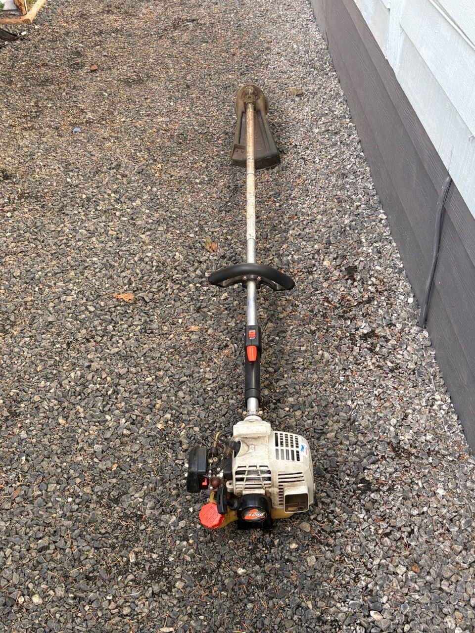 Straight Key Shaft Echo SRM-210 2-stroke straight-shaft gas string trimmer for Sale in ...
