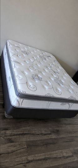 Newer Queen Sleep 13" Hybrid Pillowtop Mattress, Boxspring, and Metal Bed Frame