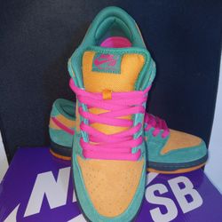 Nike SB Dunk Men SIZE 10 DS