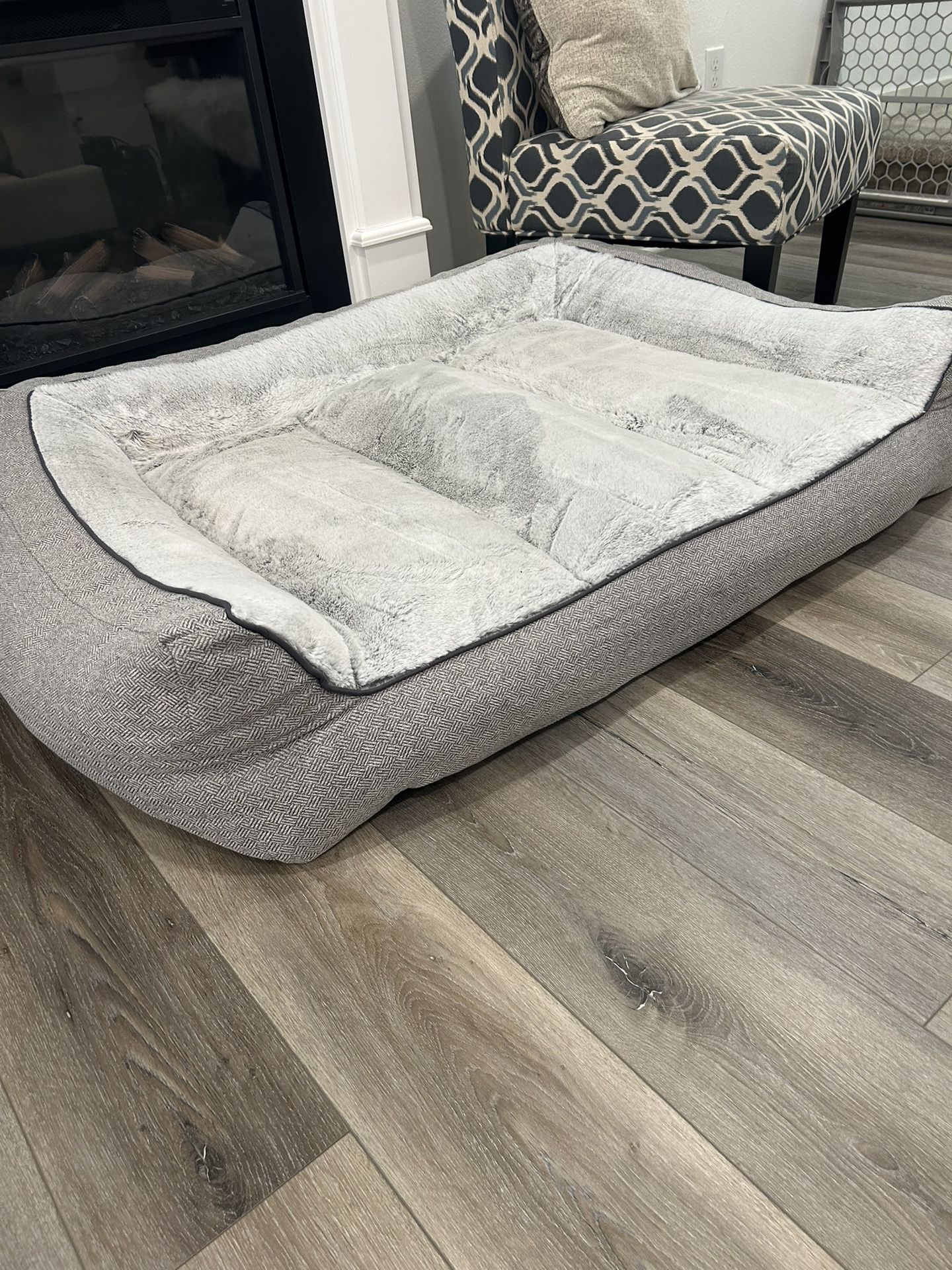 Large Dog Bed 