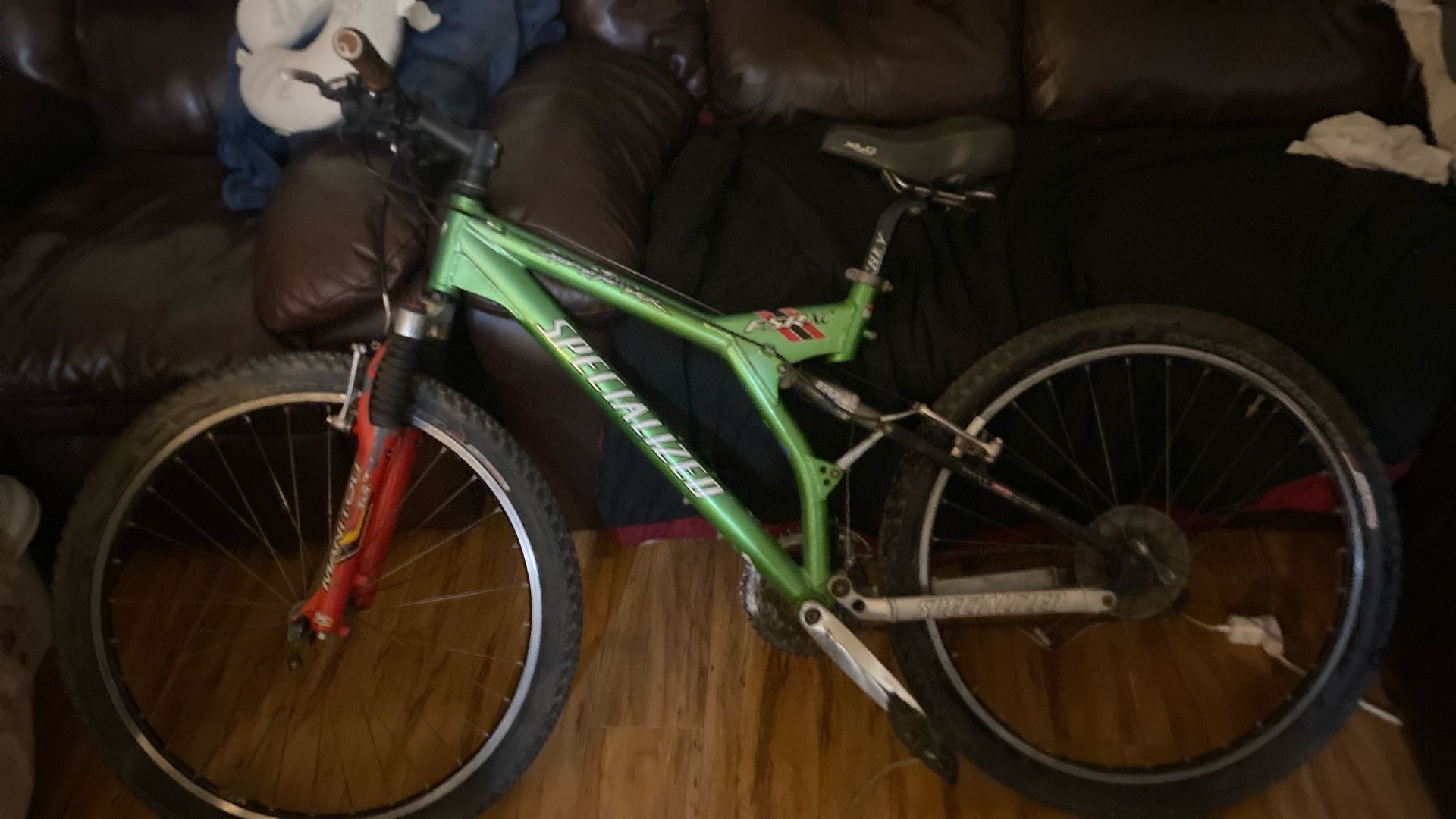 Stump jumper Specialized (text For More Details)