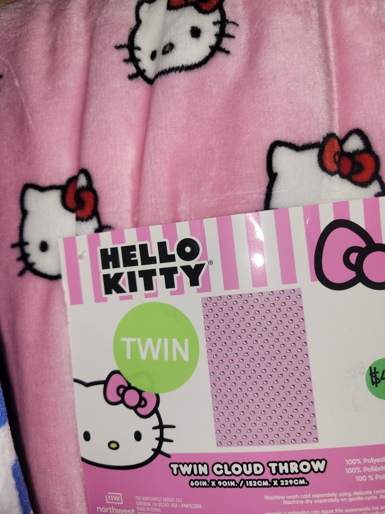 Hello Kitty Blanket