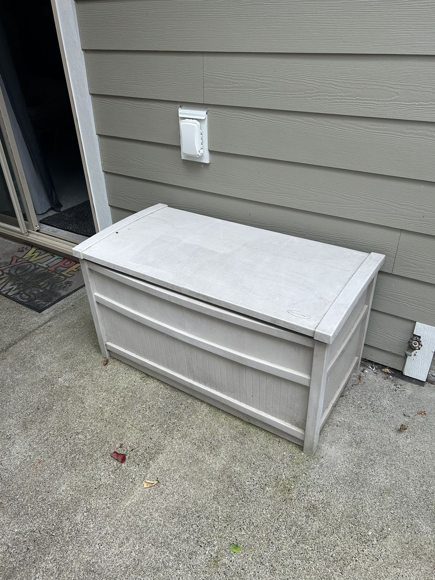 Yard Storage Bin (Suncast)