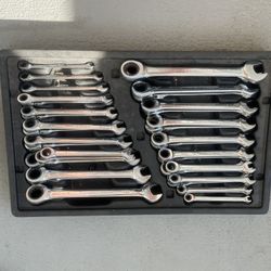 Ratcheting Wrench Set 