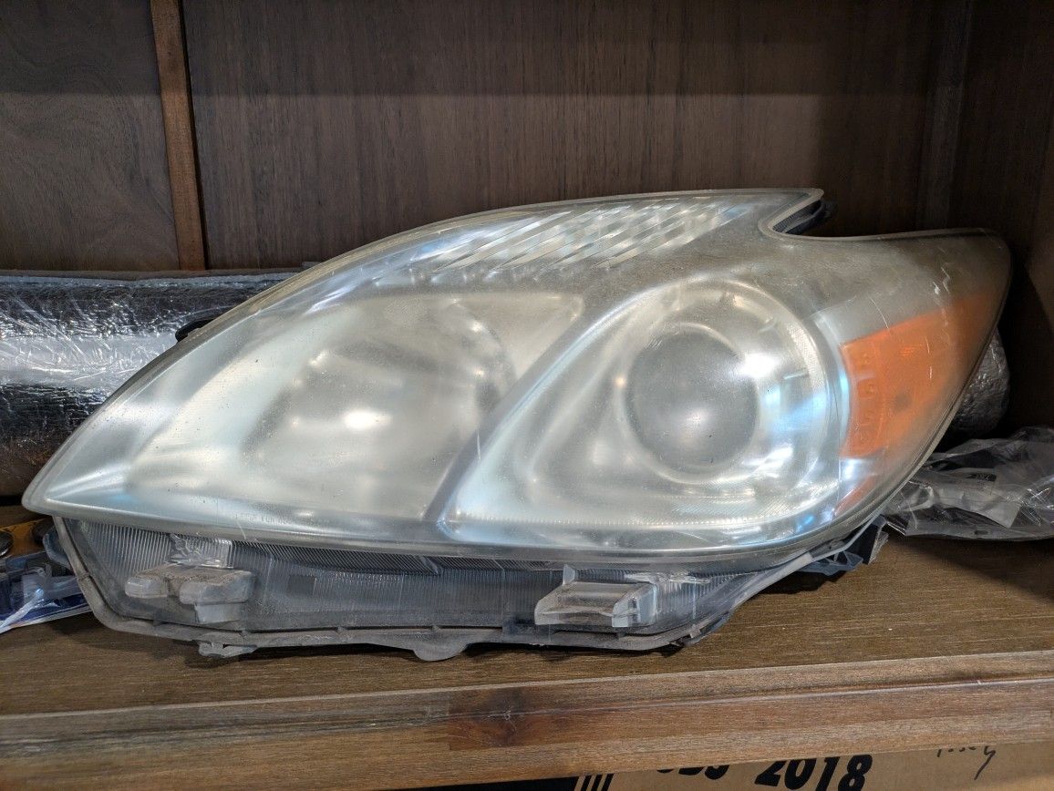 2010 Prius OEM Headlights (Pair-Used)