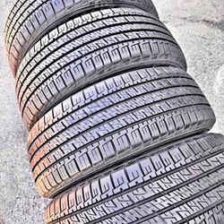 Set 235/65-18 Con El 80% De Vida 
