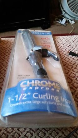 Vidal Sassoon Professional Chrome Express 1-1/2" Curling Iron with Soft grip handle