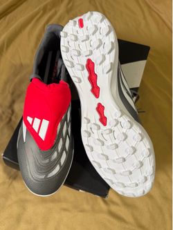 Adidas predator turf size 8.5 $100