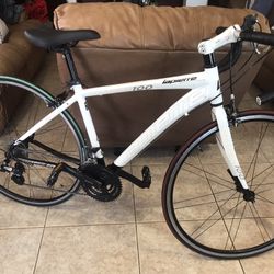 Road Bike.  Lapierre Shaper 100 