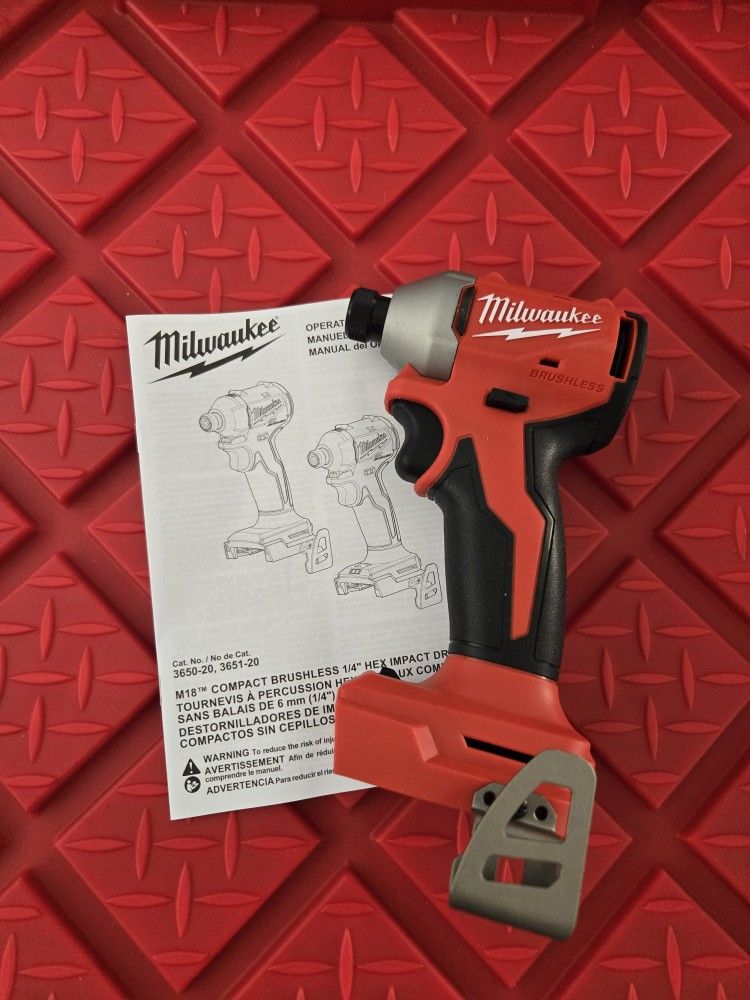 M18 Brushless Compact Impact Driver