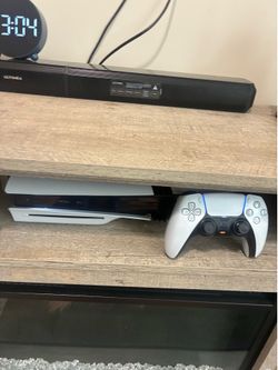 Ps5 pro with 1 controller and 7 games