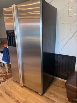 Jenn Air Refrigerator