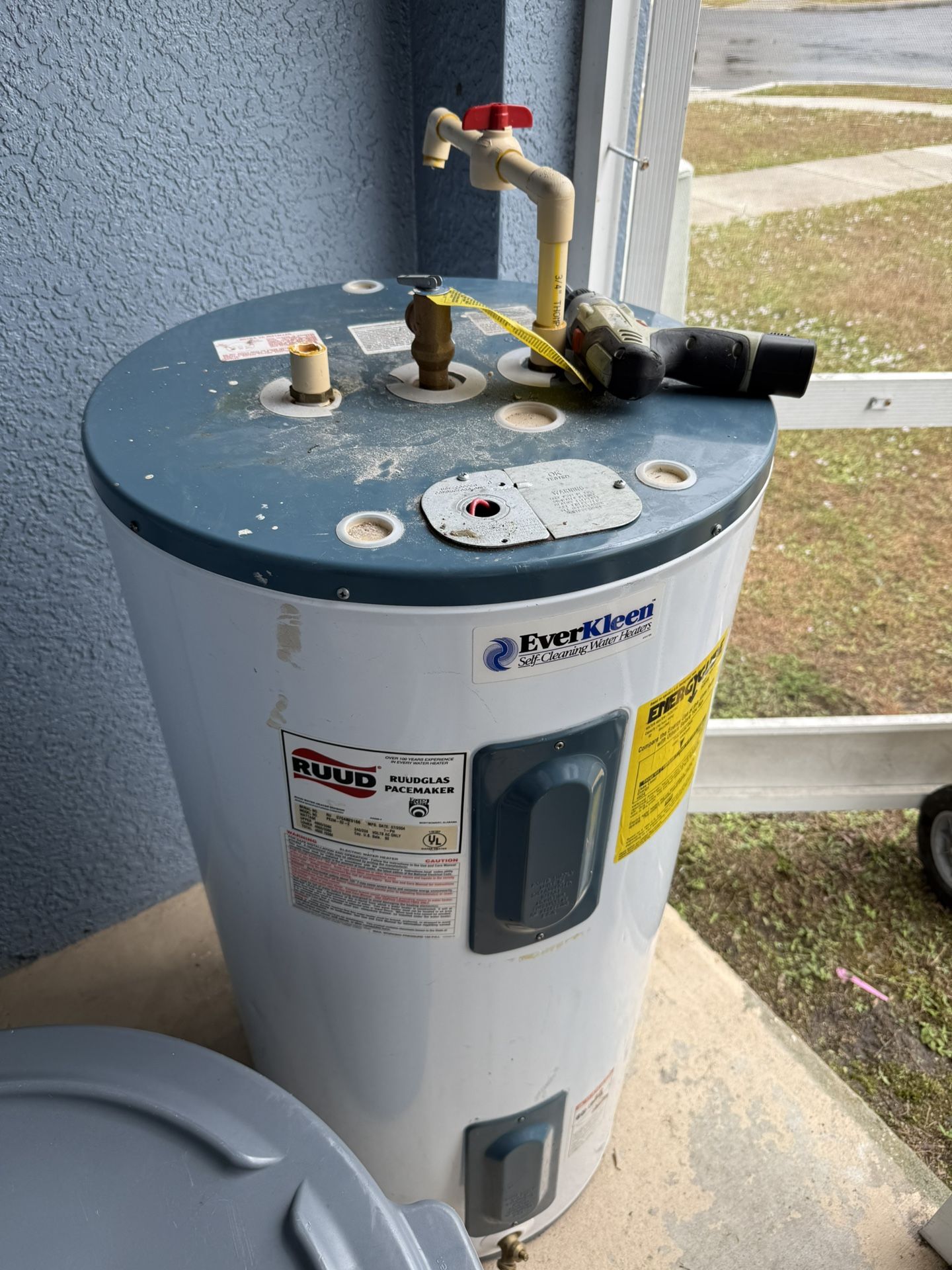 Ruud Water Heater 50 Gallons