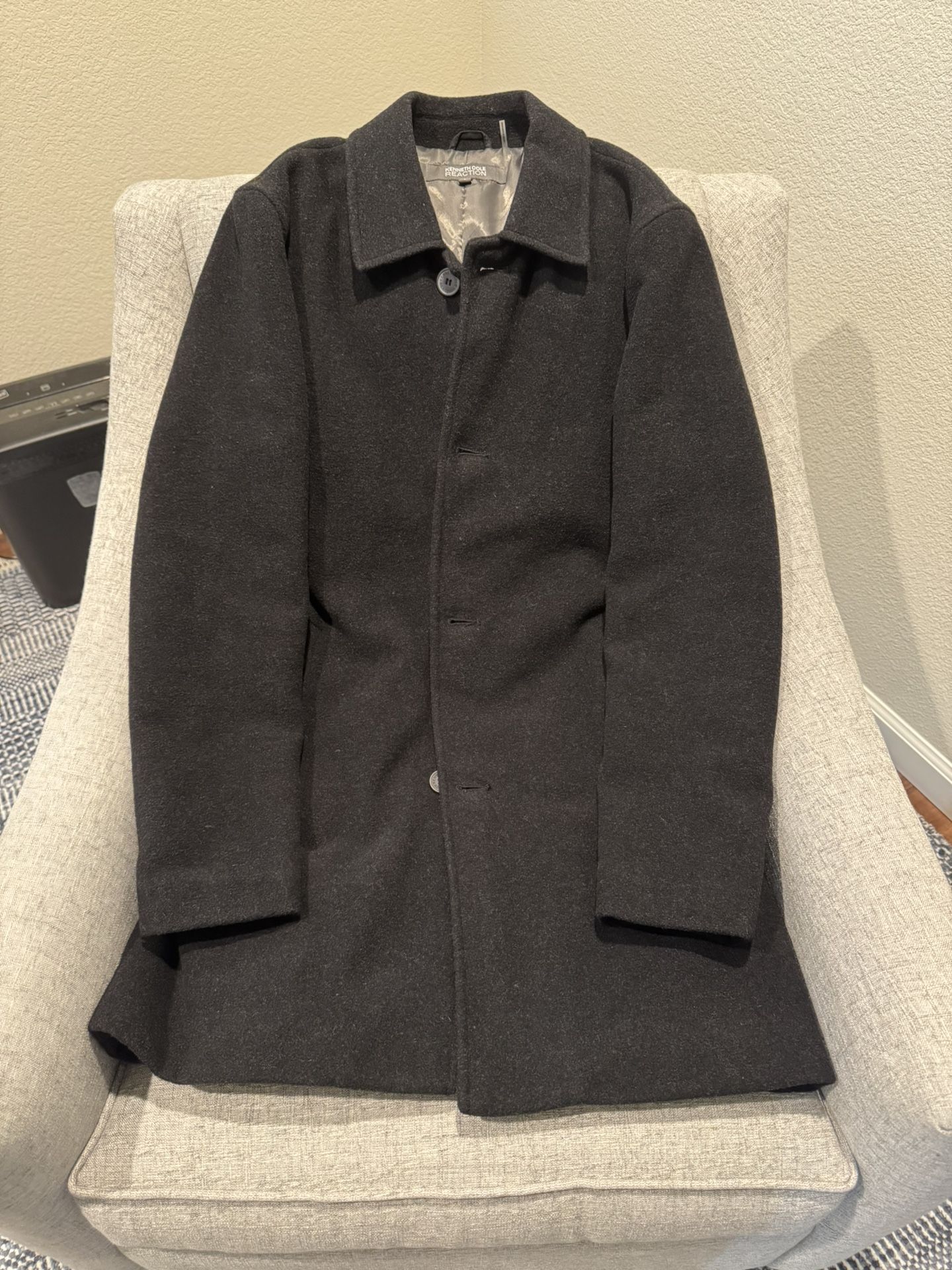 ****NEGOTIABLE****Men’s Peacoat Size Large