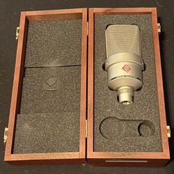 Neumann TLM 103