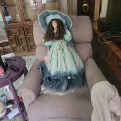 Ashlee Tradition Doll Collection 