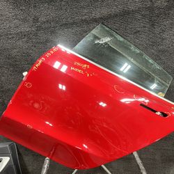17-20 Tesla Model 3 Left Rear Door Assembly OEM ( Damaged Handle)