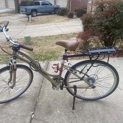 Schwinn Midmoor Bike