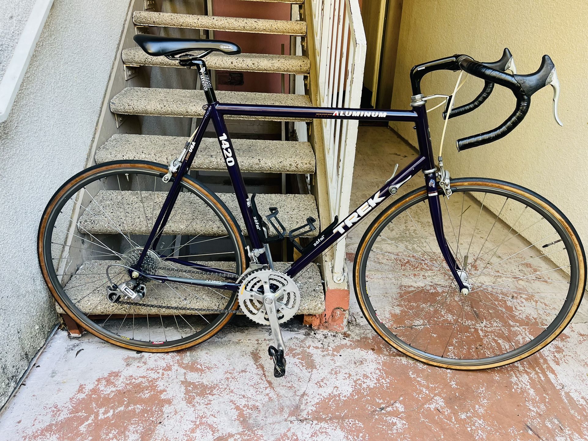 1992 TREK 1420 Road Bike