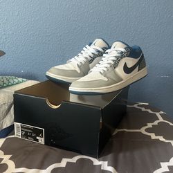 Jordan 1 Low True Blue 