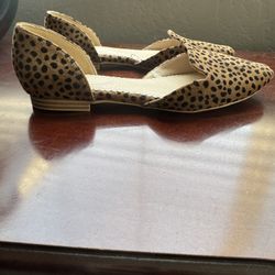 Women’s Size 8.5 Dress Casual Shoe