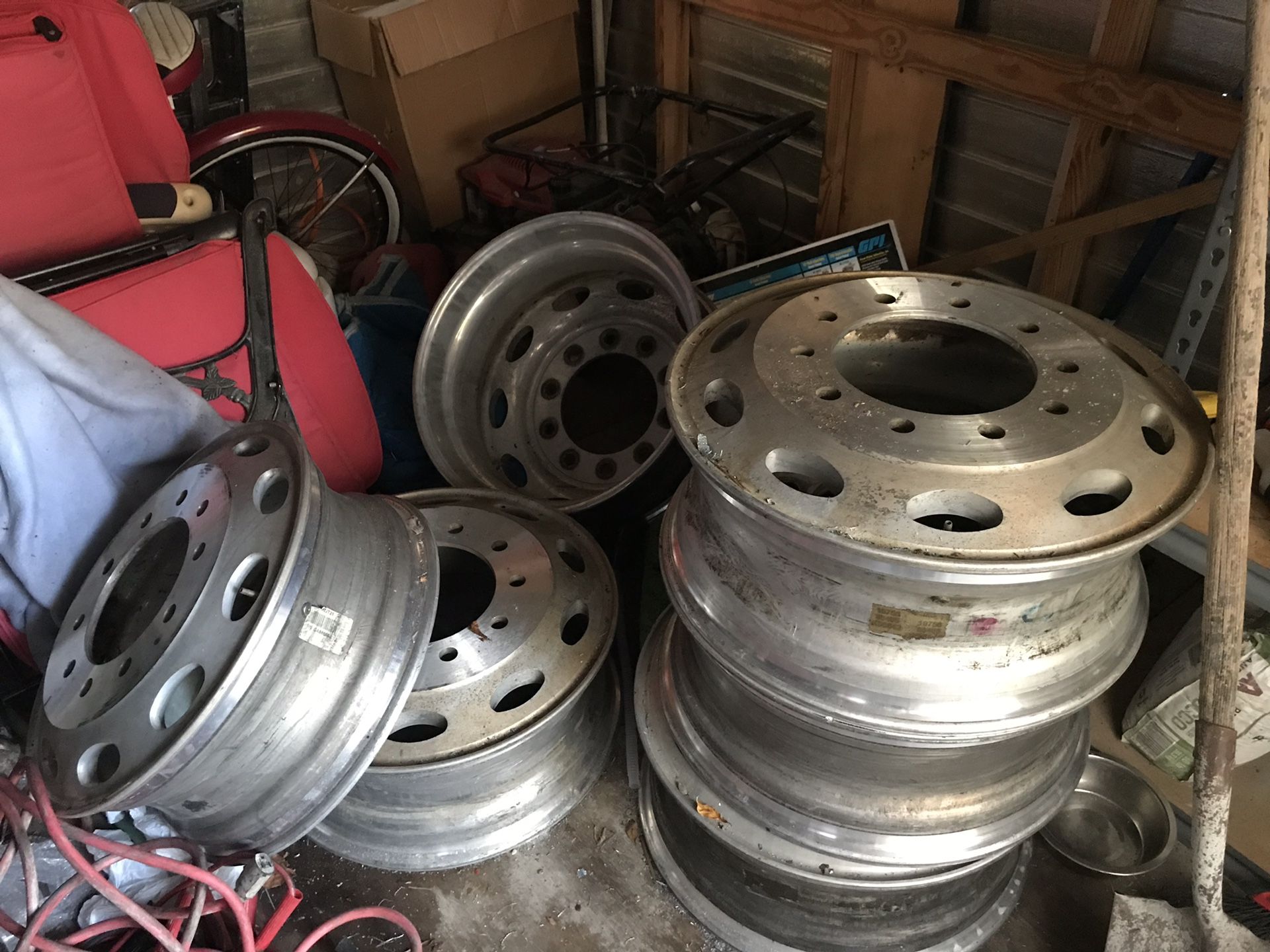 Dually rims 10 lug 22s for Sale in Miami, FL - OfferUp