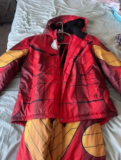 Snowboarding/Ski Jacket W/ coat