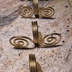 Set Of 4 Gold Tone Swirl Napkin Rings Large