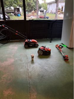 Lawnmaster set (3) lawnmower, robot and weedwacker