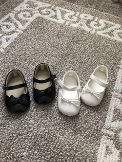 Baby Infant Girl Dress Shoe Size 3  2 Pair