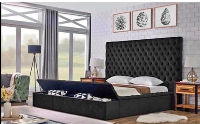 Furniture, storage bad queen, size fabric