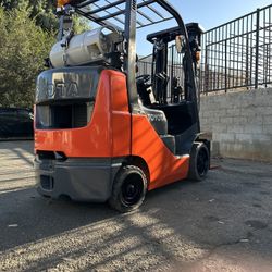 Toyota 8 Series Forklift 