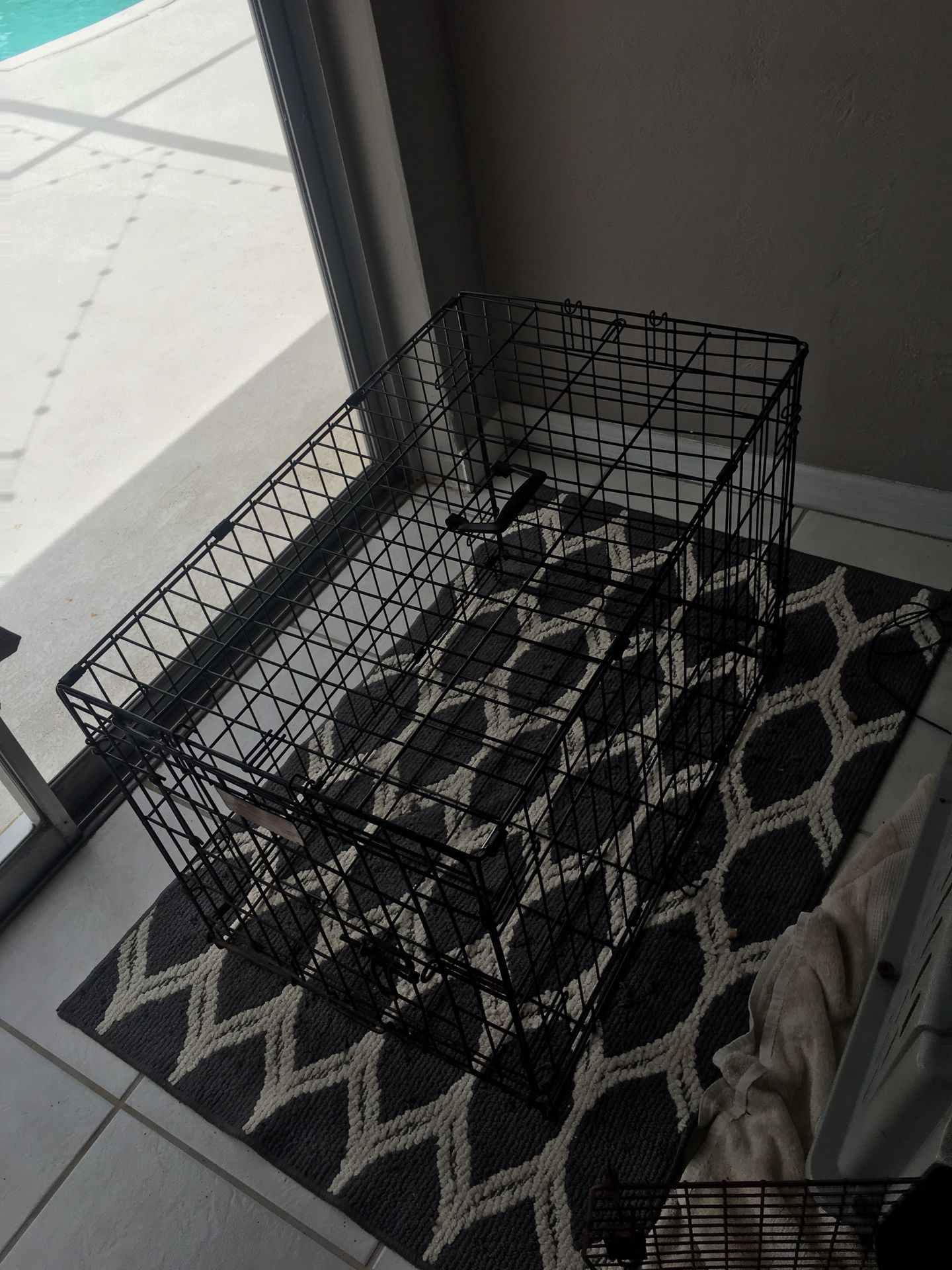 Dog crate, kennel