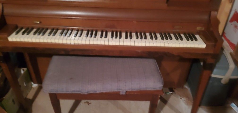 Baldwin Piano Made In USA