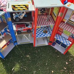 Play (doll, Action figure) House for Boys