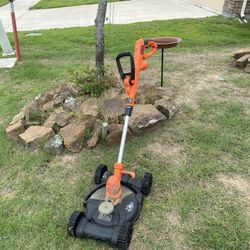 Black + Decker Wired Weed Wacker