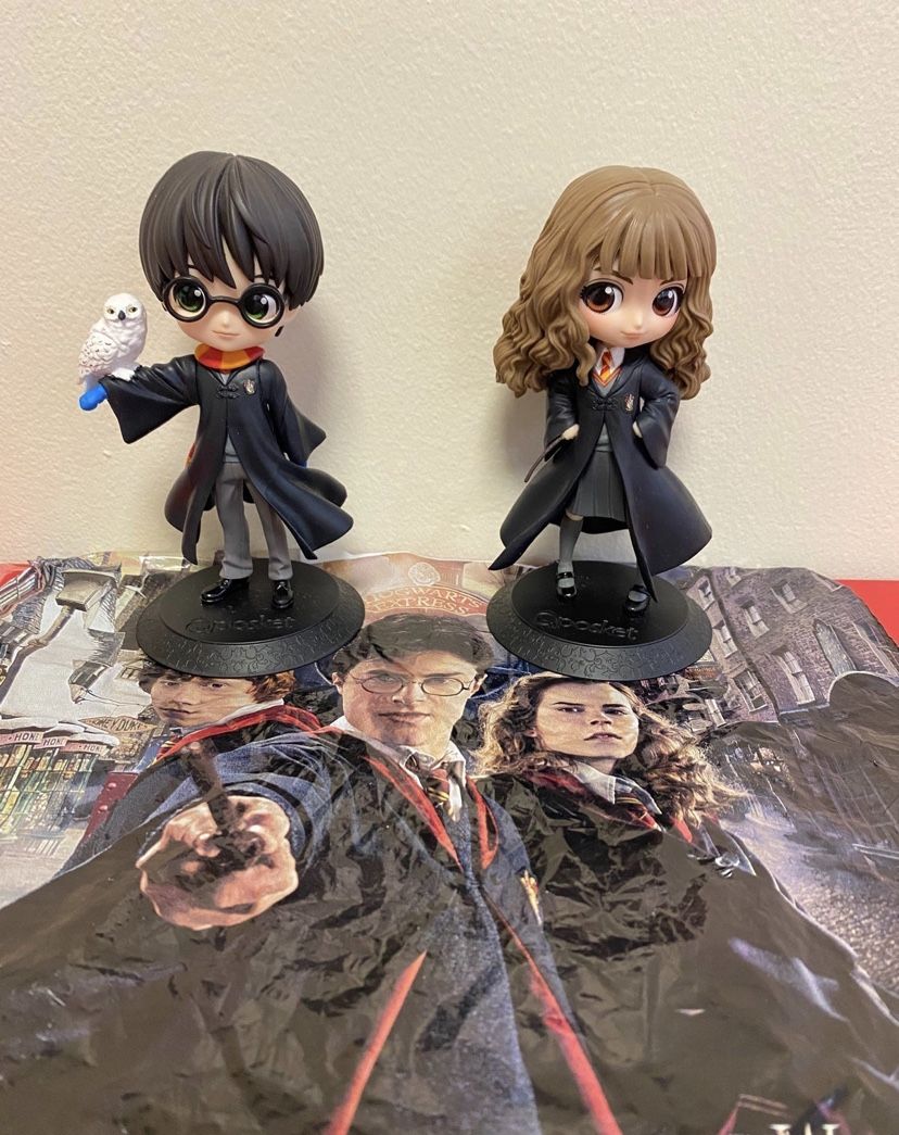 QPOSKET HARRY AND HERMOINE FIGURINES