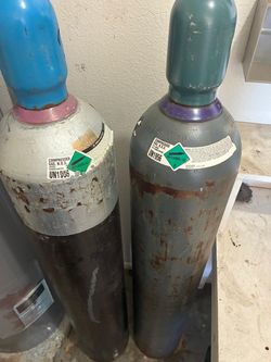 UN1956 Compressed Gas Cylinders – Set of 2