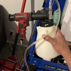 Snap-On Vacuum Brake Bleeder