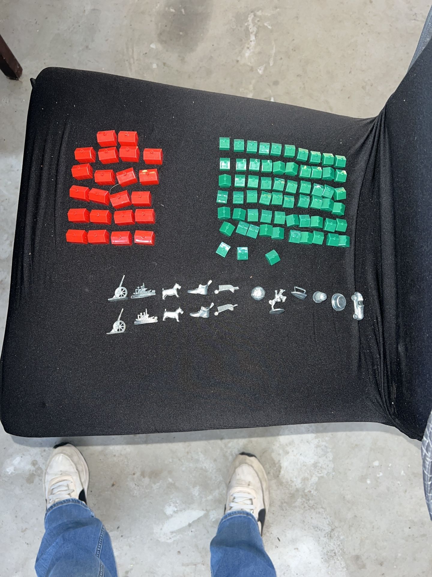 Monopoly , Hotels(22) , Houses (63) , Tokens (16) , Vintage , Collectible