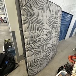 Queen Mattress 