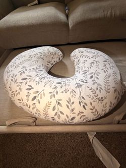 Boppy pillow