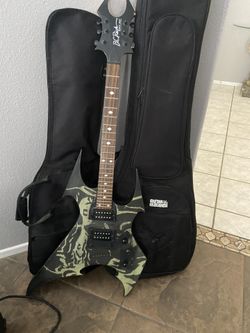 2003 BC Rich Beast “Boris” Electric Guitar Body Art Collection LTD MIK $399 Selling this amazing collectable – Looks amazing!