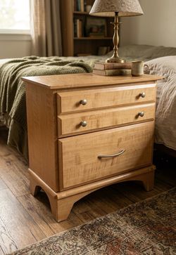 3-Drawer Nightstand / Bedside Table – Warm Honey Tone