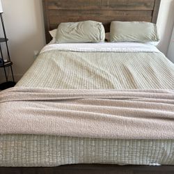 Queen Bed Frame 