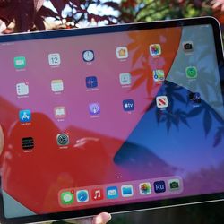 12.9 I Pad Pro Like New $400