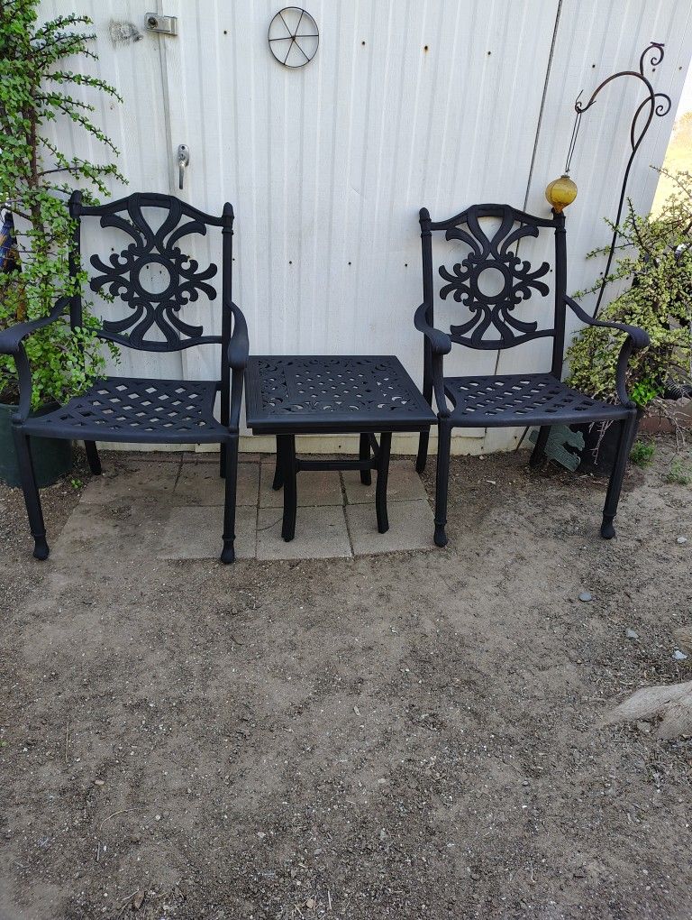 Cast Aluminum Patio Set