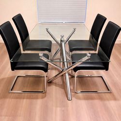 Glass Dining Table Four Chairs / Comedor Cuatro Sillas
