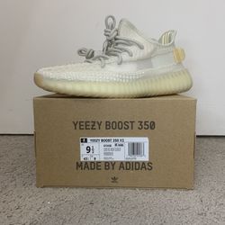DS ADIDAS YEEZY 350 LIGHT SIZE 9.5